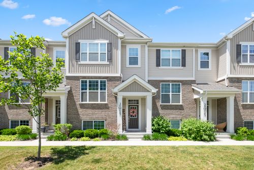 30W047 Brayman Ct, Warrenville, IL, 60563-6008 | Card Image
