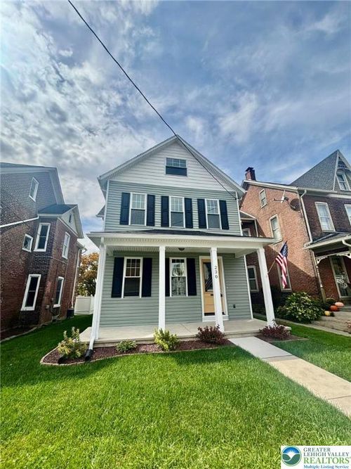 230 S Broad St, Nazareth, PA, 18064-2801 | Card Image