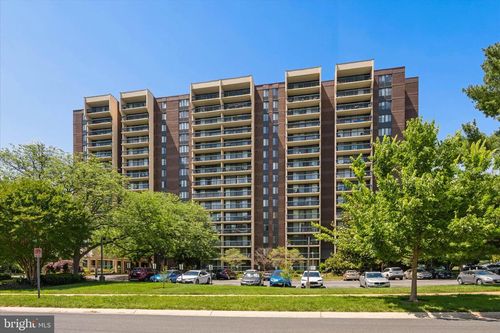 1210-7401 Westlake Ter, BETHESDA, MD, 20817-6570 | Card Image