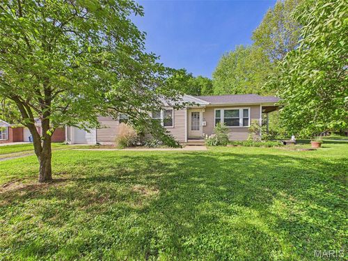 5 Saint Clair Lake Dr, Swansea, IL, 62226-6489 | Card Image