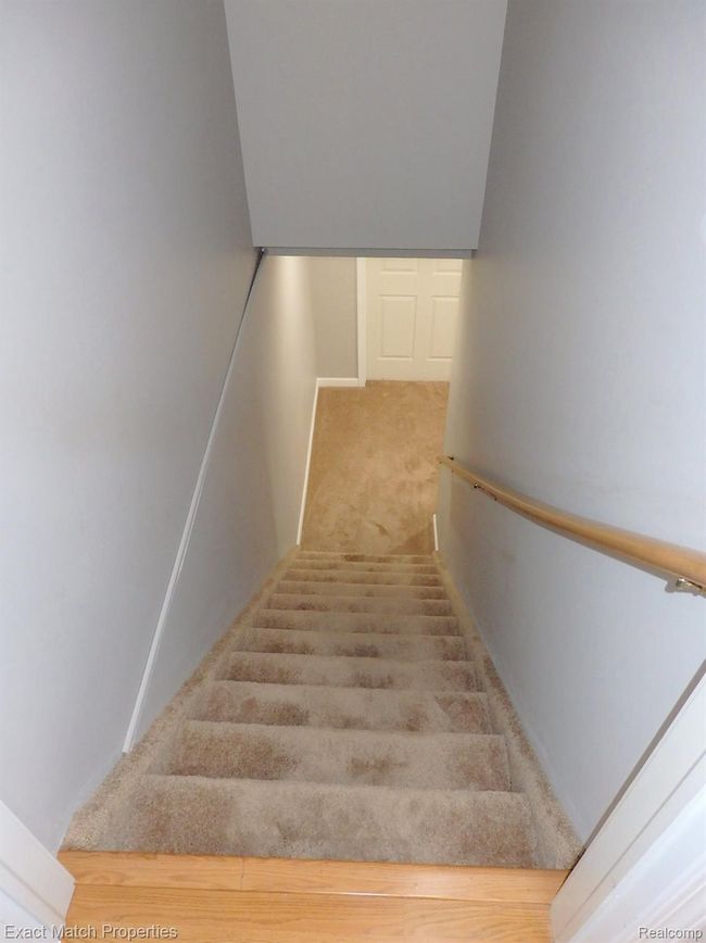 There's much more to see in the lower level! | Image 34