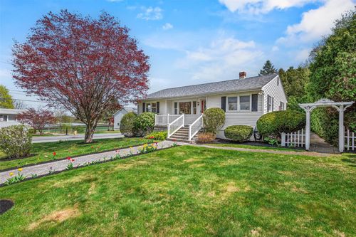 12 Oak St, Chester, NY, 10918-1360 | Card Image