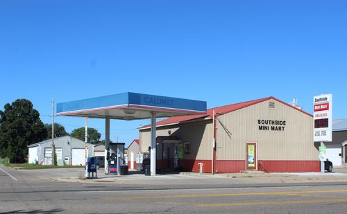 223 6th St Se, Staples, MN, 56479-2719 | Card Image