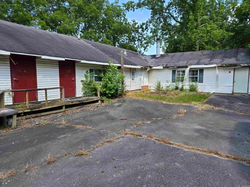 6707 Sulphur Springs Rd, Pine Bluff, AR, 71603-9641 | Card Image