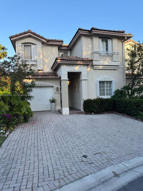 0-6861 Nw 107th Ct, Doral, FL, 33178-3644 | Card Image