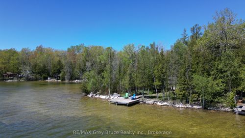 282 Barneys Blvd, Miller Lake, ON, N0H1Z0 | Card Image