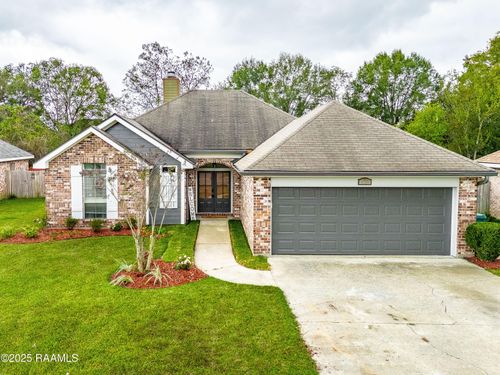 130 Windermere Cir, Youngsville, LA, 70592-5633 | Card Image