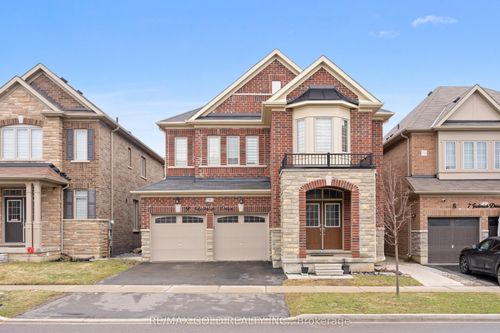 9 Goderich Dr, Brampton, ON, L7A5A7 | Card Image