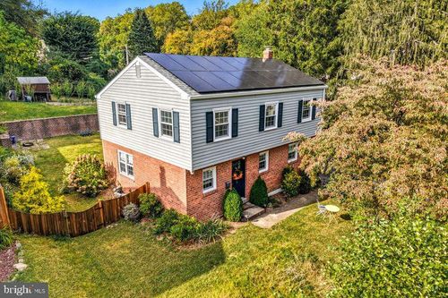 909 Glenroy Rd, PHILADELPHIA, PA, 19128-1216 | Card Image