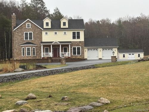657 Sackett Lake Rd, Monticello, NY, 12701-4737 | Card Image