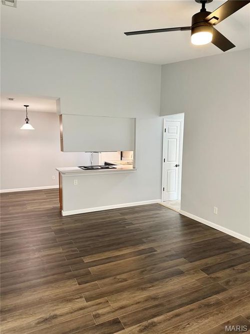 i-1631 Summergate Pkwy, Saint Peters, MO, 63303-6387 | Card Image