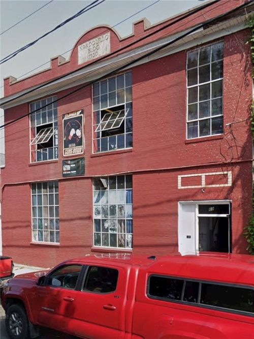 69 Silver Lake Ave, Providence, RI, 02909-5438 | Card Image