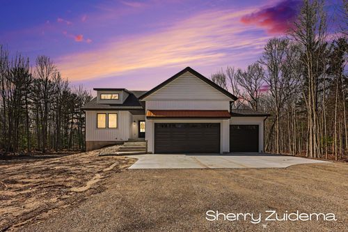 16229 148th Ave, Spring Lake, MI, 49456-9279 | Card Image