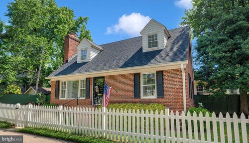 4 E Walnut St, ALEXANDRIA, VA, 22301-2240 | Card Image