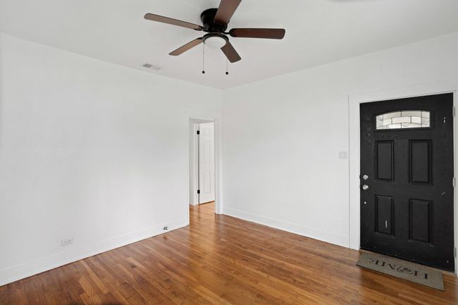 227 Carroll St, House other with 4 bedrooms, 2 bathrooms and 1 parking in San Antonio TX | Image 17
