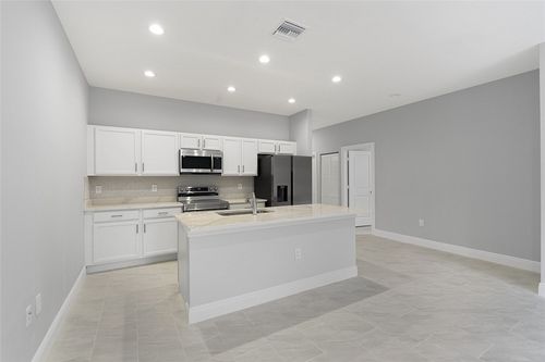 6215 4th Ln, Vero Beach, FL, 32968-9634 | Card Image