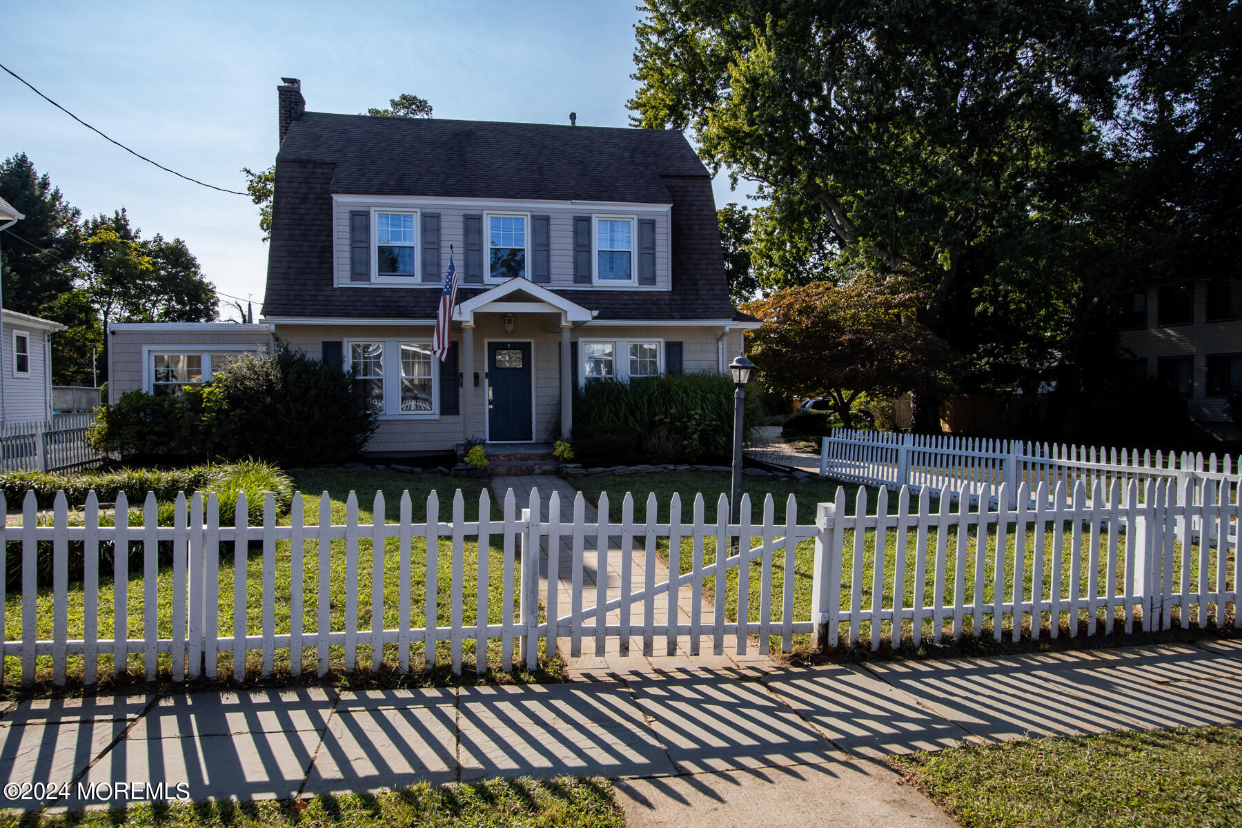 South St, Red Bank, NJ 07701
