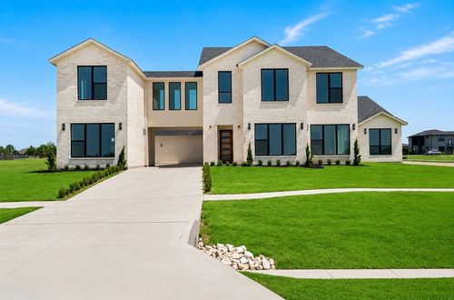 349 Valley Trl, Red Oak, TX, 75154-3018 | Card Image