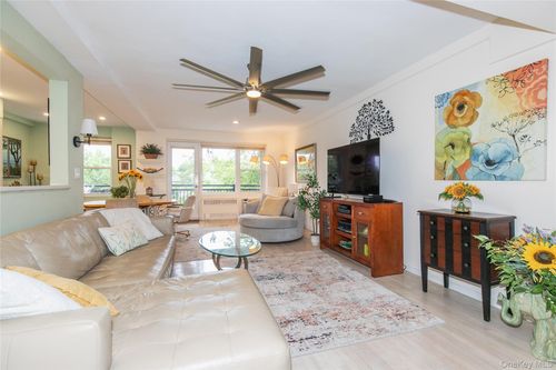 2-o-30 Stoner Ave, Great Neck, NY, 11021-2104 | Card Image
