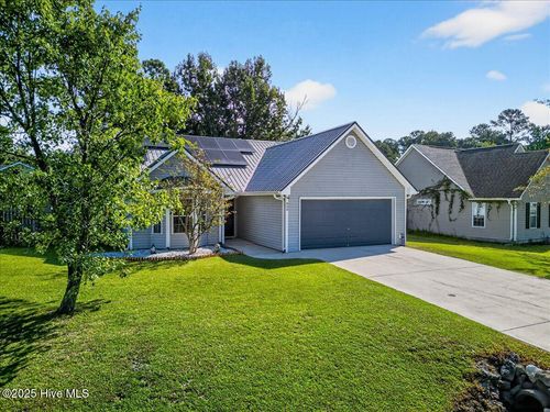 456 Maple Branches Dr Se, Belville, NC, 28451-9540 | Card Image