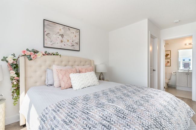 61 Kenneth Kirby Lane, House attached with 2 bedrooms, 3 bathrooms and 3 parking in Stouffville ON | Image 21