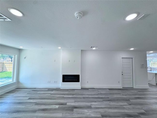 801 Woodard St, House other with 3 bedrooms, 2 bathrooms and null parking in Houston TX | Image 12
