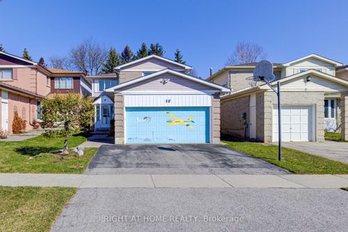 10 Holm Cres, Thornhill, ON, L3T5J3 | Card Image