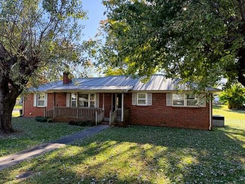 108 Black St, McMinnville, TN, 37110-3308 | Card Image