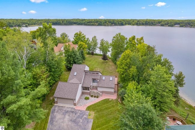 7380 Shellenbarger Rd, House other with 4 bedrooms, 3 bathrooms and null parking in Hale MI | Image 4