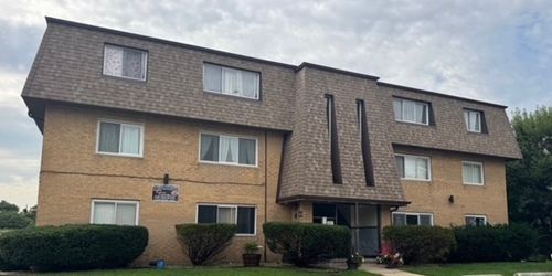 12-10440 Natoma Ave, Chicago Ridge, IL, 60415-1732 | Card Image