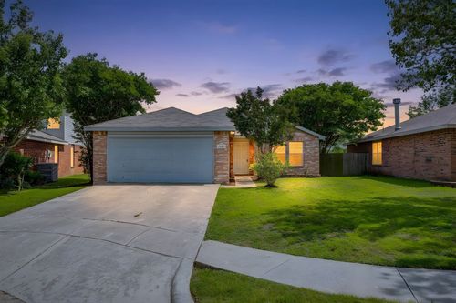 3855 Hunters Point Way, Fort Worth, TX, 76123 | Card Image