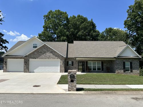 2310 Argonne Dr, Maryville, TN, 37804-6217 | Card Image