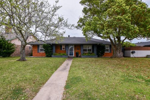 5521 Rosewood Dr, Galveston, TX, 77551-5559 | Card Image