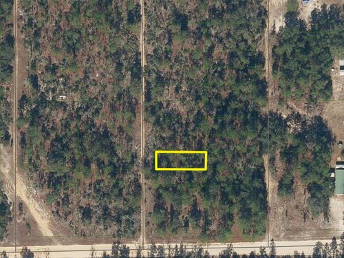 104 Pine Way, Interlachen, FL, 32148 | Card Image