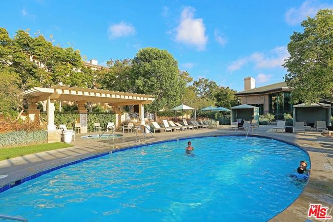APT-335 - 5625 Crescent Park W, Condo with 2 bedrooms, 3 bathrooms and 2 parking in Playa Vista CA | Image 28