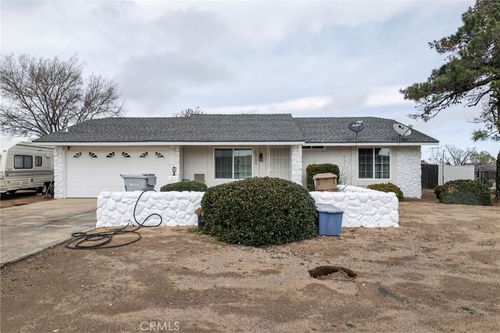 15798 Bleriot, Hesperia, CA, 92345 | Card Image