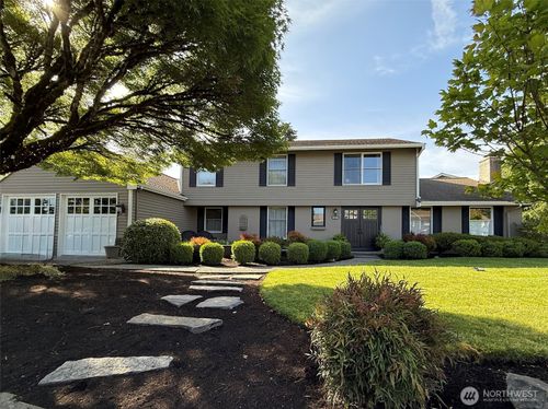4546 193rd Pl Se, Issaquah, WA, 98027-9308 | Card Image