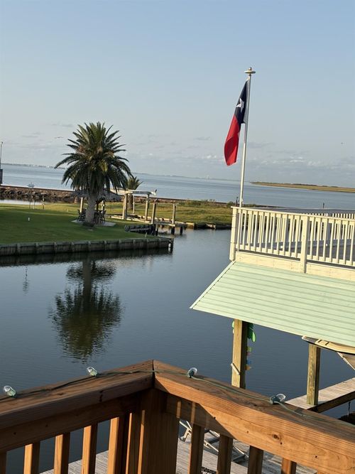 1255 Sailfish St, Bayou Vista, TX, 77563-2716 | Card Image