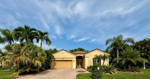 8475 Pine Cay, West Palm Beach, FL, 33411-5560 | Card Image