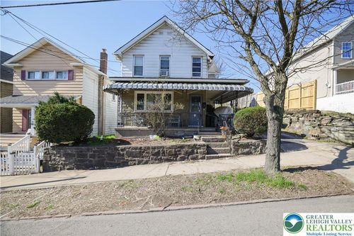 277 Blackman St, Wilkes Barre, PA, 18702-4576 | Card Image