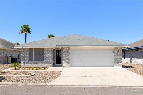 1111 Lake View Dr, Mission, TX, 78572-7771 | Card Image