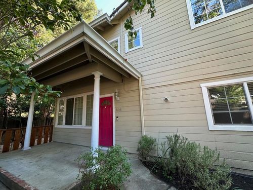 686 Willowgate St, Mountain View, CA, 94043-4816 | Card Image