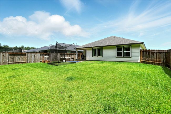 621 Little Spring Ct, House other with 4 bedrooms, 2 bathrooms and 2 parking in Anahuac TX | Image 36