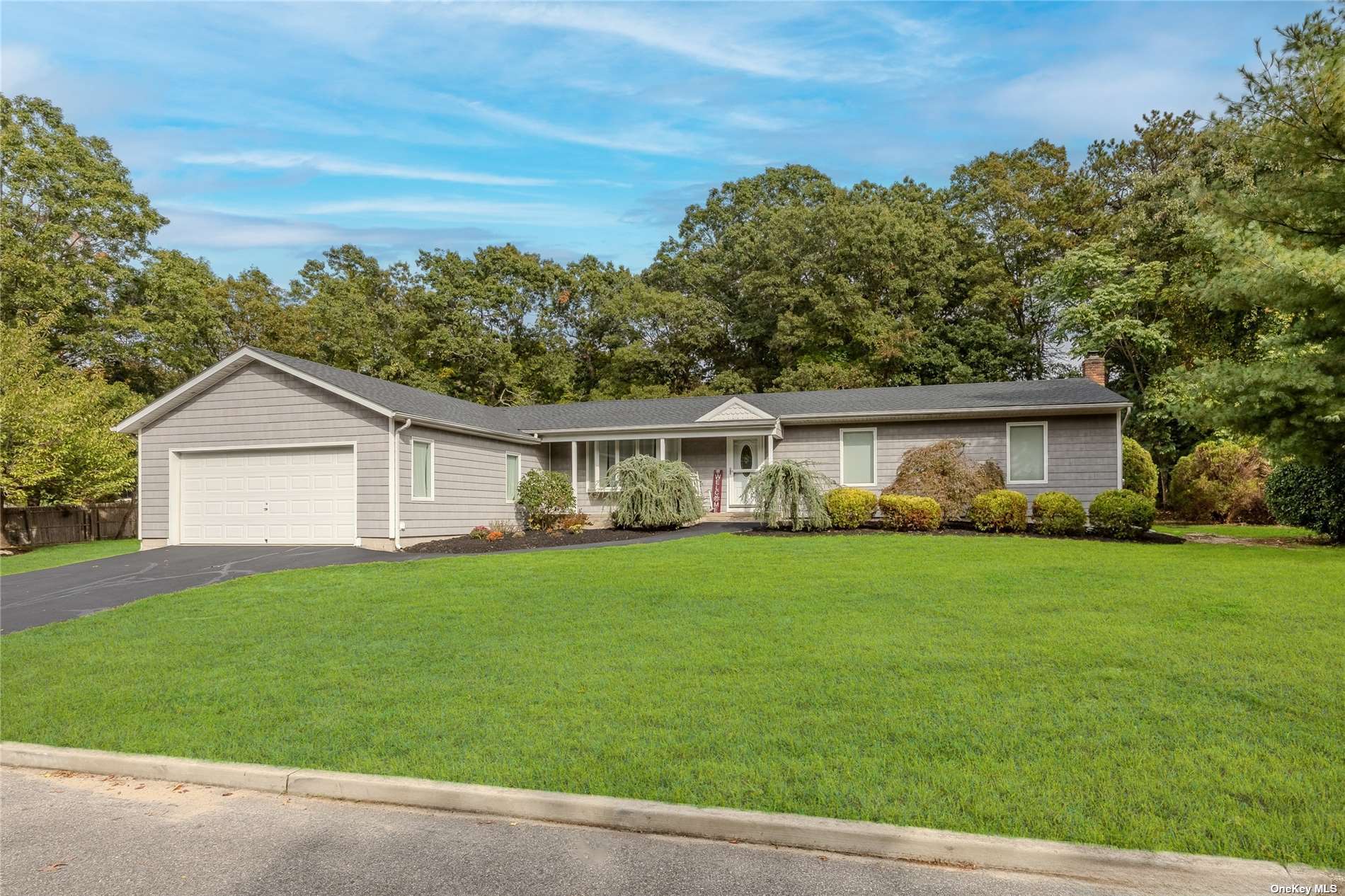 Ferrick Ave, Medford, NY 11763