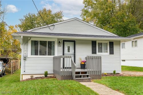 1938 Connecticut Ave, Massillon, OH, 44646-7120 | Card Image