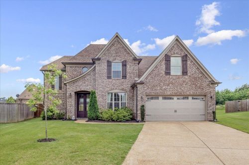 35 Laurel Pointe Cv, Oakland, TN, 38060-1032 | Card Image