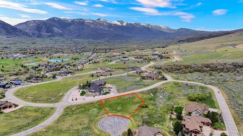 105-3722 Porcupine Ridge Dr, Eden, UT, 84310 | Card Image