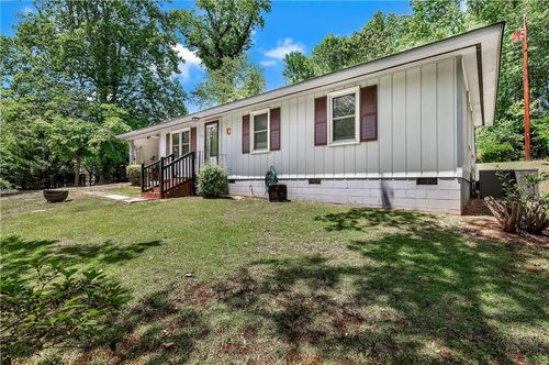 225 Meadowlark Dr, Walhalla, SC, 29691-1568 | Card Image
