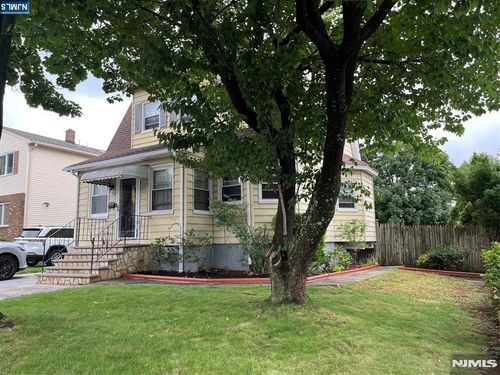 159 Hamilton Ave, Hasbrouck Heights, NJ, 07604-1207 | Card Image