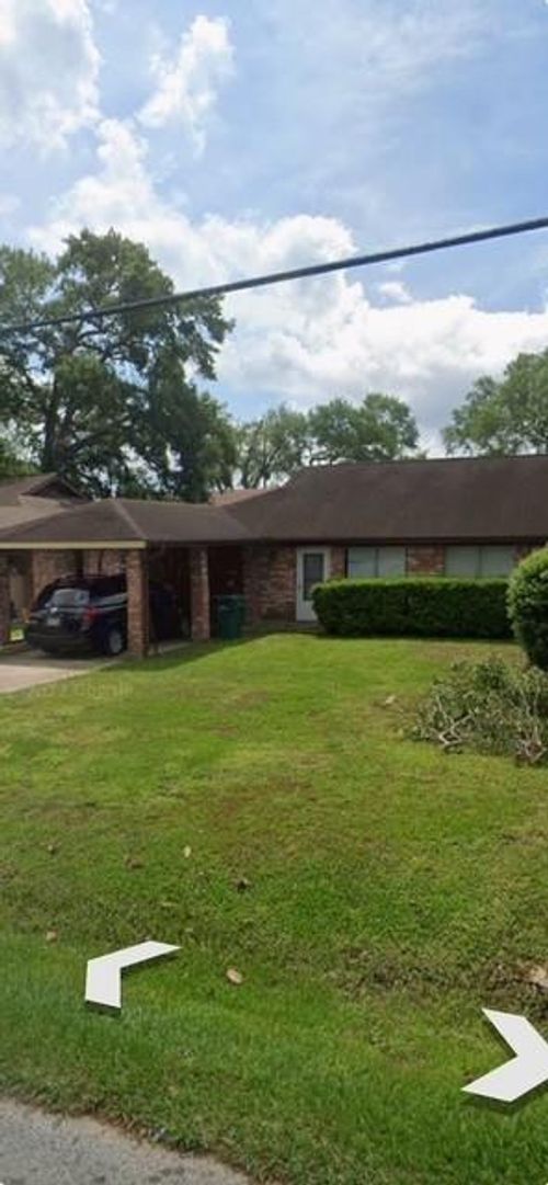 1009 Mccall Ave, Conroe, TX, 77301-2227 | Card Image